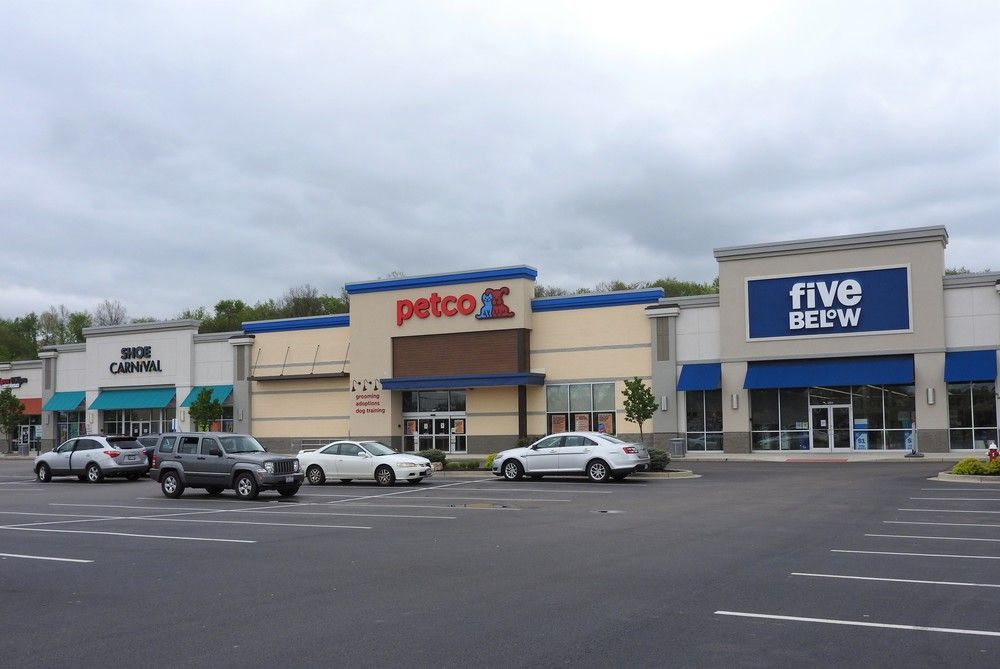 Guernsey Crossing: 1251 N Bridge St, Chillicothe, OH 45601